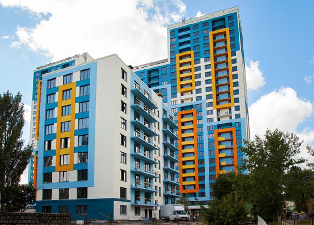 Apartment On Bogatyrskaya 6A Kyiv Exterior photo