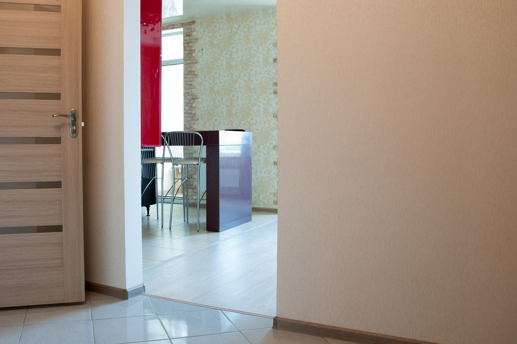 Apartment On Bogatyrskaya 6A Kyiv Exterior photo