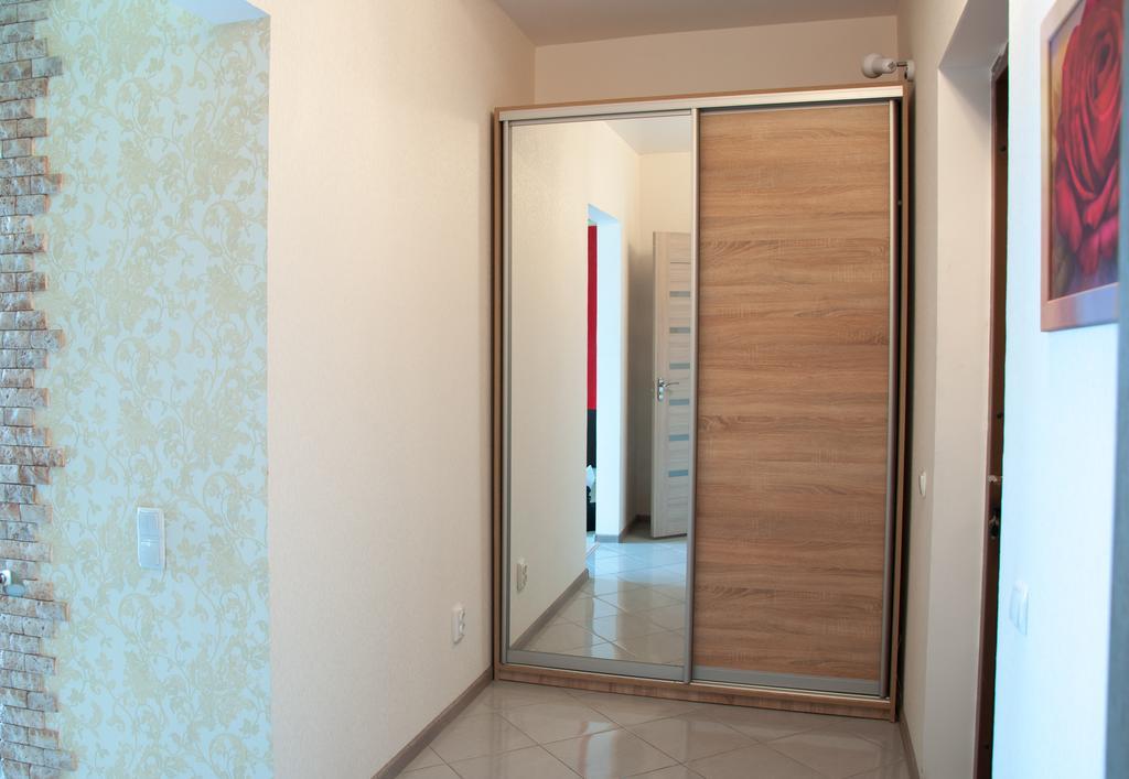 Apartment On Bogatyrskaya 6A Kyiv Exterior photo